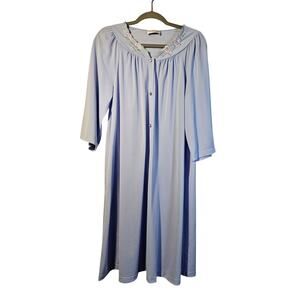 Shadowline Vintage Women's Nightgown Purple Floral Neckline Button‎ Front Medium